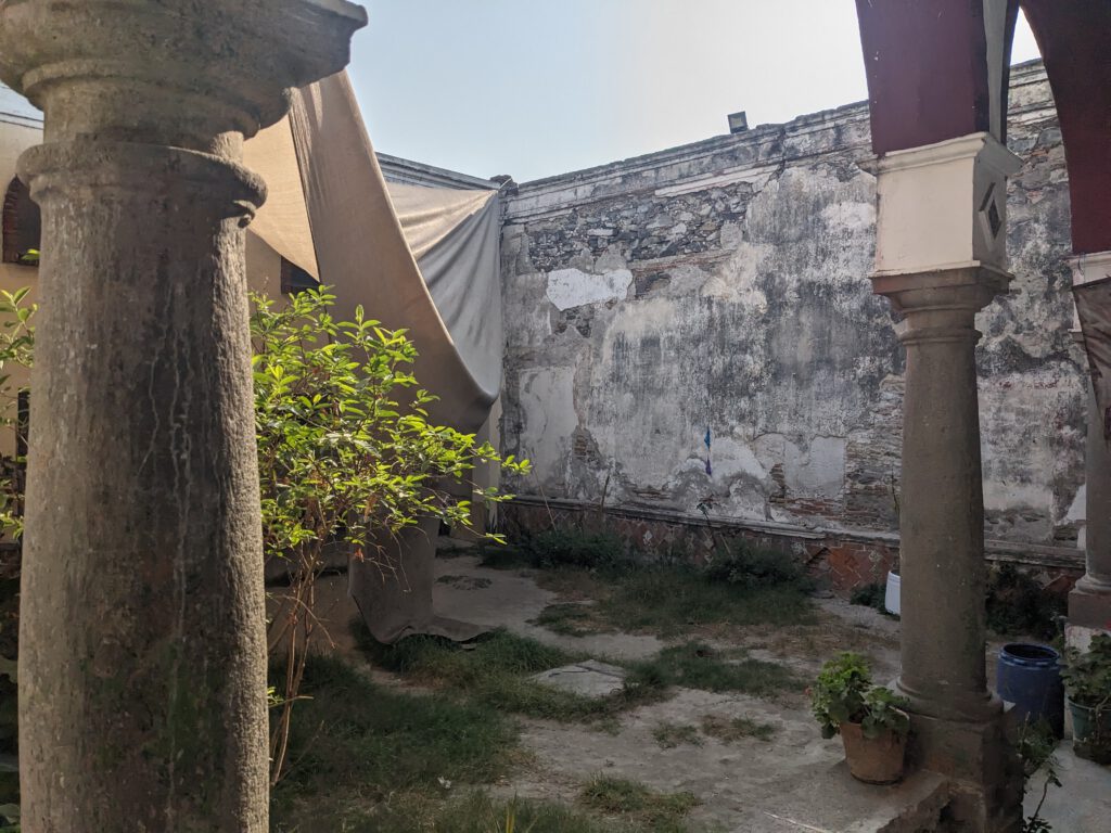 PXL_20250424_224915641